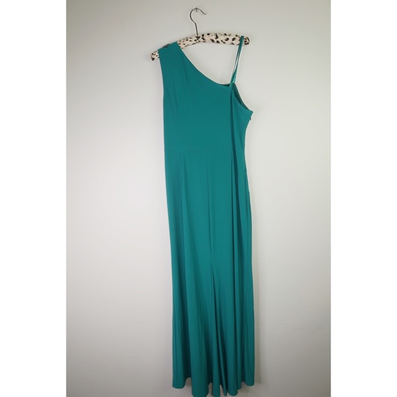 Adrianna Papell beaded one shoulder Gown - Picture 2 of 6